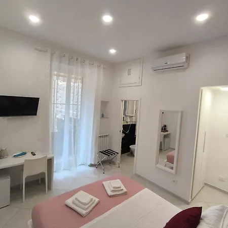 Cherry Konukevi La Spezia